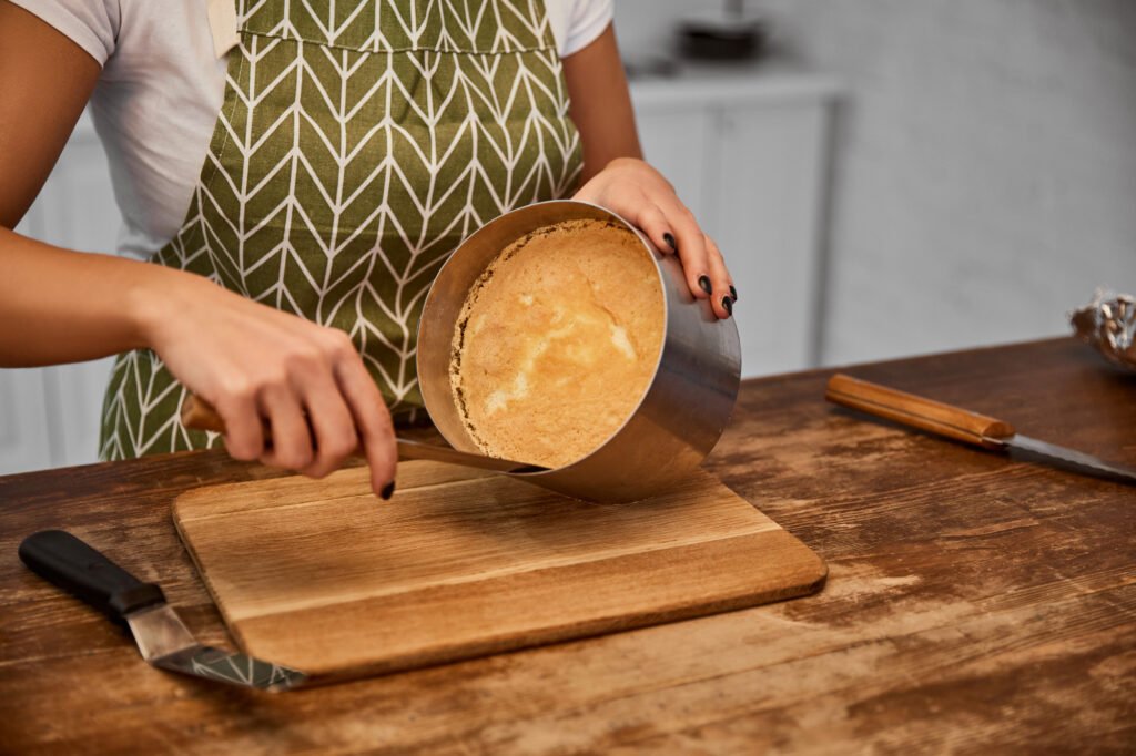  Seu bolo não cresceu? Veja os erros mais comuns e como salvar a sua receita