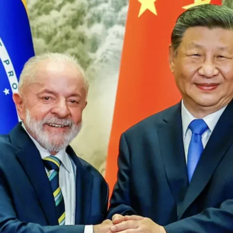 Lula e Xi Jinping - Foto: Ricardo Stucker/PR