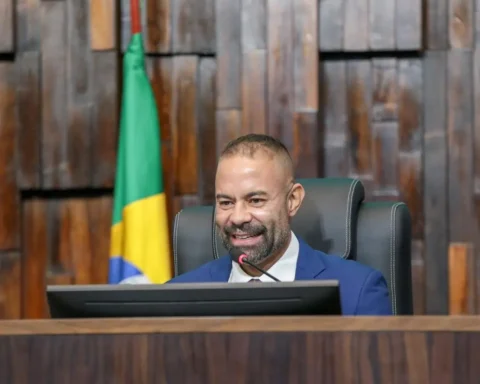 Deputado Filippe Poubel quer garantir plena cidadania às pessoas com deficiência visual