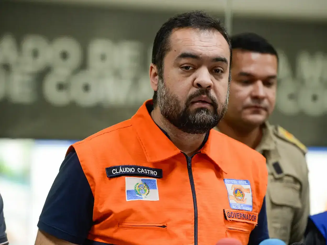 O governador do estado do Rio de Janeiro, Cláudio Castro durante coletiva de imprensa no Centro Integrado de Comando e Controle (CICC), na Cidade Nova, no Rio de Janeiro. Foto: Tomaz Silva/Agência Brasil O governador do estado do Rio de Janeiro, Cláudio Castro durante coletiva de imprensa no Centro Integrado de Comando e Controle (CICC), na Cidade Nova, no Rio de Janeiro. Foto: Tomaz Silva/Agência Brasil