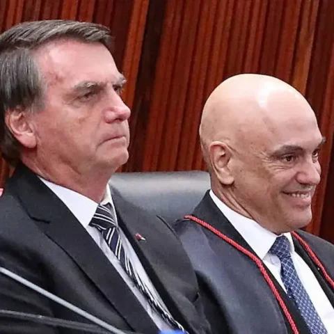 Jair Bolsonaro e Alexandre de Moraes. Foto: Antonio Augusto/TSE