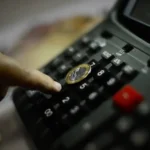 Reforma Tributária 2026: Veja novas tabelas do IR e alíquotas do IVA