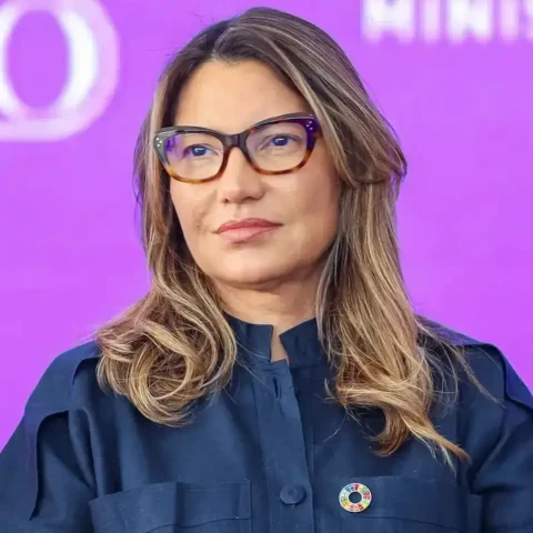 Janja critica assédio no BBB: Pedro Henrique força beijo em Jordana, polícia investiga. "Não normalizem violência", cobra primeira-dama. Solidariedade e apelo ao 180