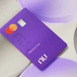 Boatos sobre fechamento do Nubank viralizam após liquidação de fintech menor, mas dados financeiros, governança internacional e supervisão do Banco Central desmontam a narrativa do colapso.