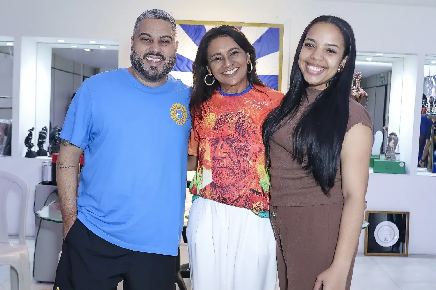 Dira Paes representará Dona Lindu no desfile da Acadêmicos de Niterói