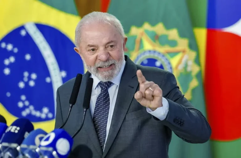 Lula chama Eduardo Bolsonaro de fujão — Diário Carioca