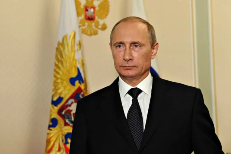 Rússia reduz desfile e Putin ataca OTAN — Diário Carioca